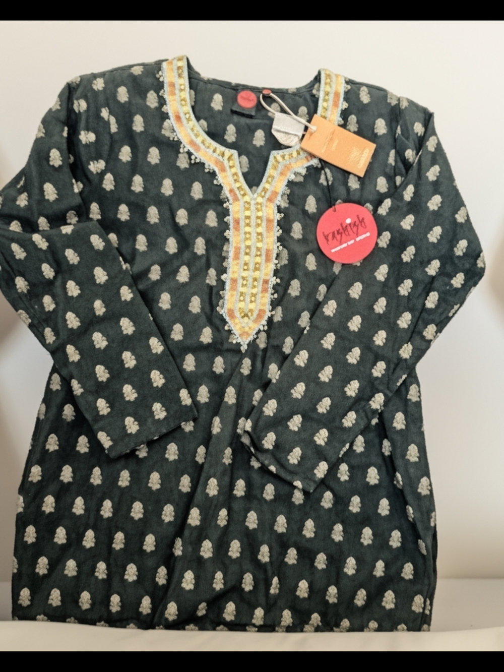 Embroidered  and Beaded Split-Neck Tunic in Black with Gold Motif. Size S-M New